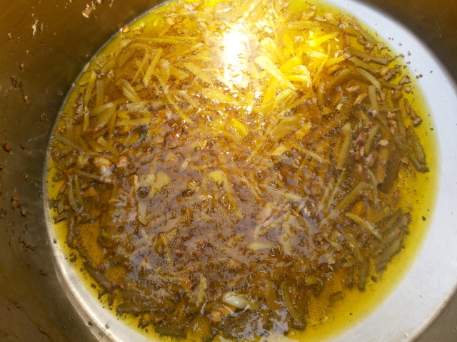 Mustard oil added with Ginger, Garlic and Mustard seeds
